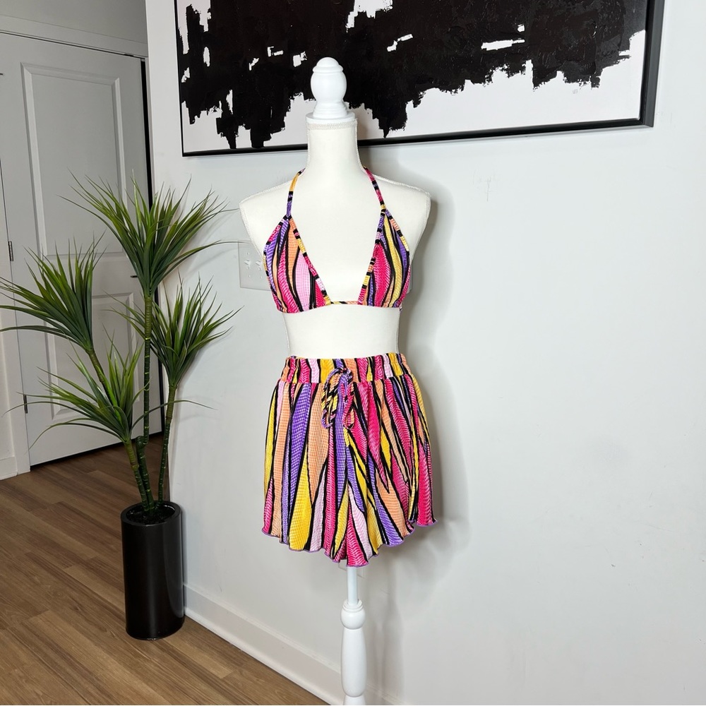Sexy 2-Piece Bikini/Shorts Set